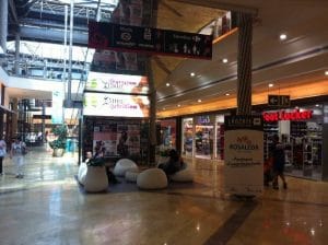 Zona de los cines donde se realizarán los talleres infantiles gratuitos, para los niños más futboleros.