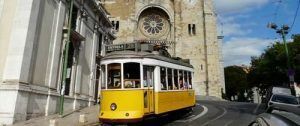 viajar por Lisboa y disfrutar de sus calles moviendonos en Tranvía