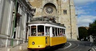 viajar por Lisboa y disfrutar de sus calles moviendonos en Tranvía