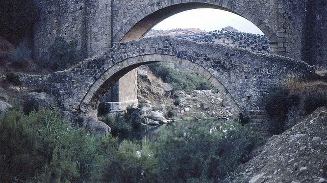 Puente de Palominos, puente romano