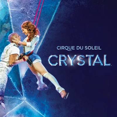 Crystal, música, acrobacias, magia, diversión, todo rápido y lleno de acrobacias